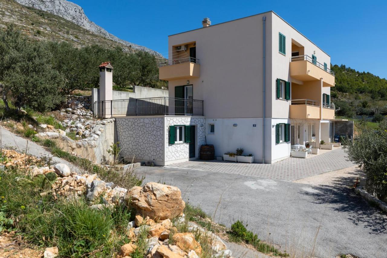 Apartments With A Parking Space Dugi Rat, Omis - 19516 Luaran gambar